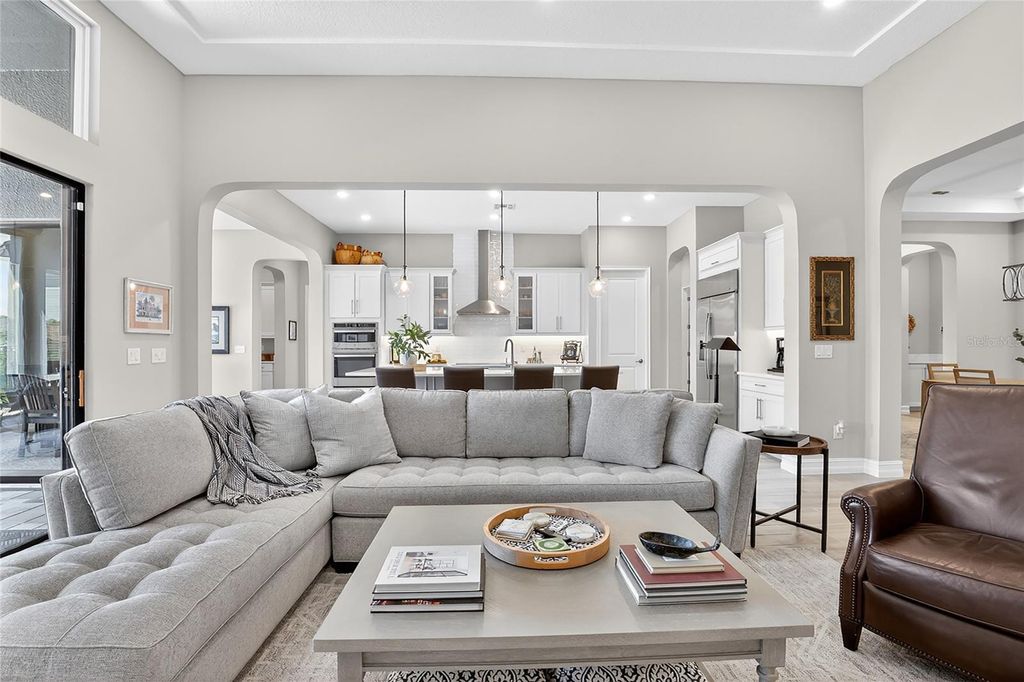 Image 21 of property listing at 17904 LINDEN COMMON COURT, Lutz, FL 33559