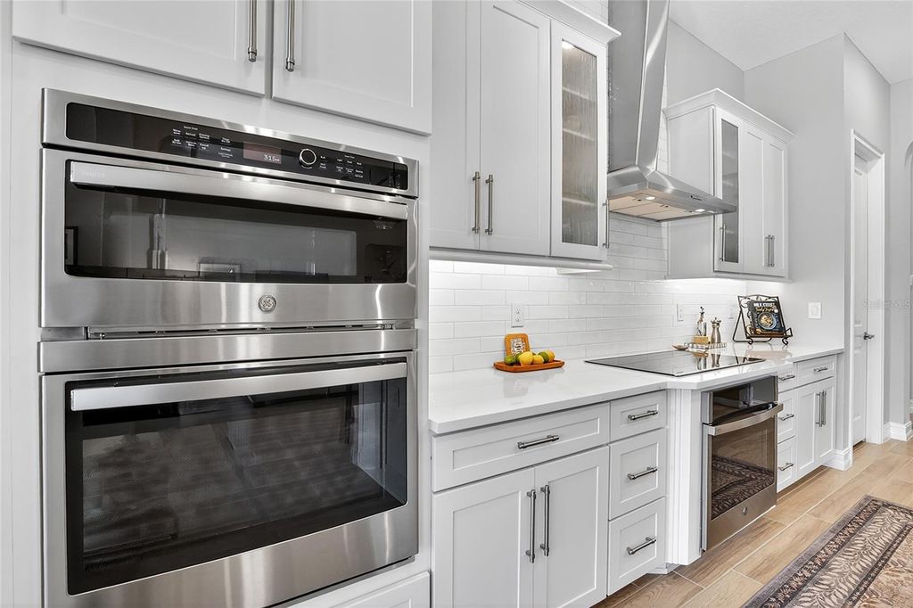 Image 25 of property listing at 17904 LINDEN COMMON COURT, Lutz, FL 33559