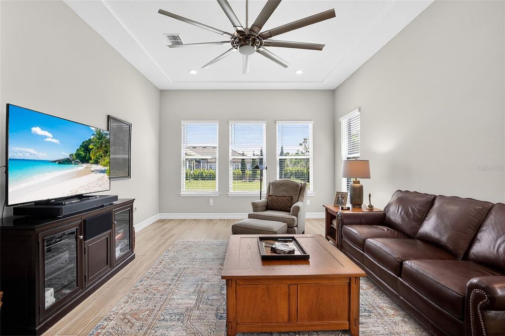 Image 46 of property listing at 17904 LINDEN COMMON COURT, Lutz, FL 33559