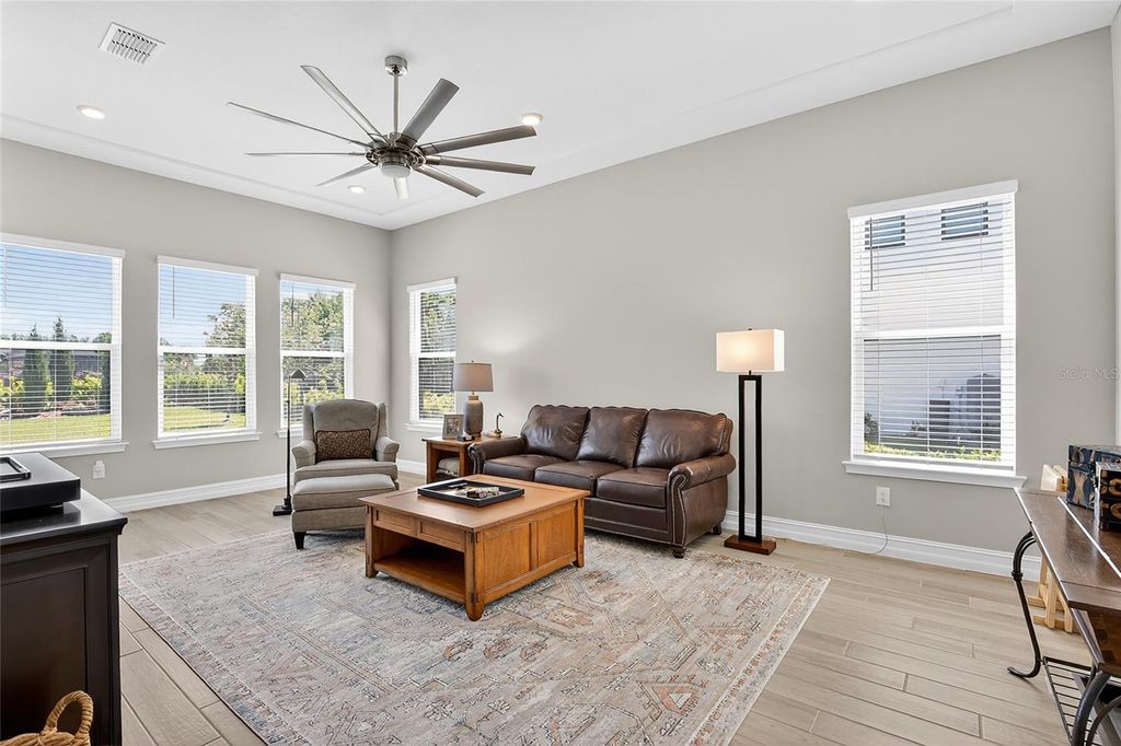 Image 47 of property listing at 17904 LINDEN COMMON COURT, Lutz, FL 33559