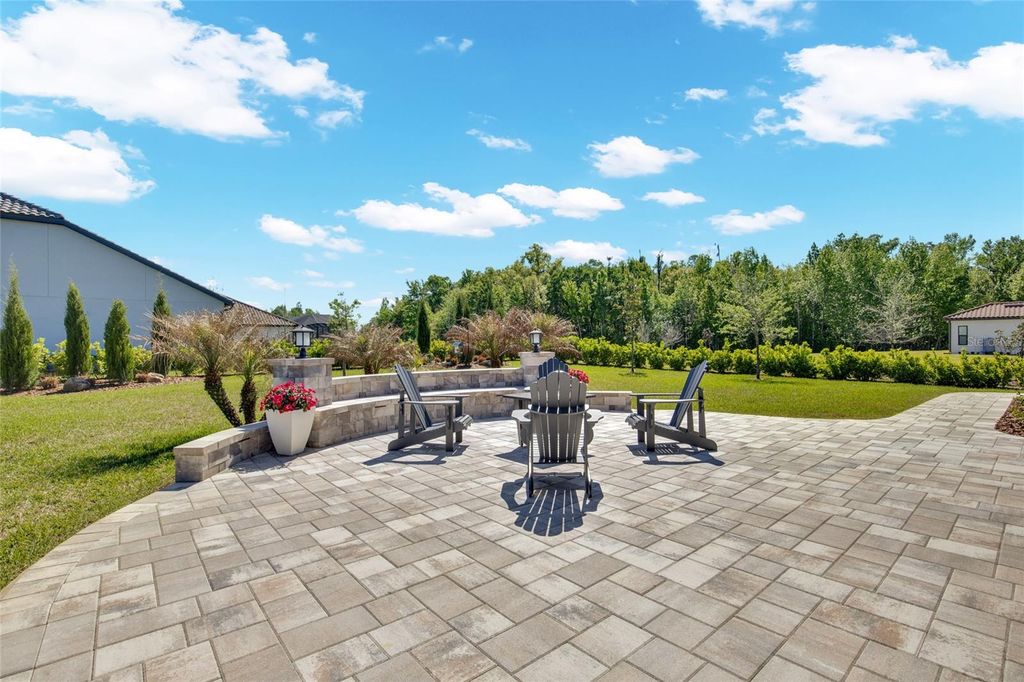 Image 63 of property listing at 17904 LINDEN COMMON COURT, Lutz, FL 33559