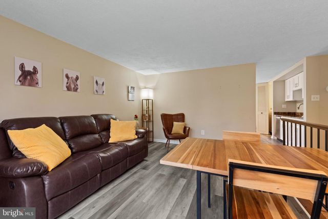 6680 BUTTONHOLE CT, Columbia, MD 21044