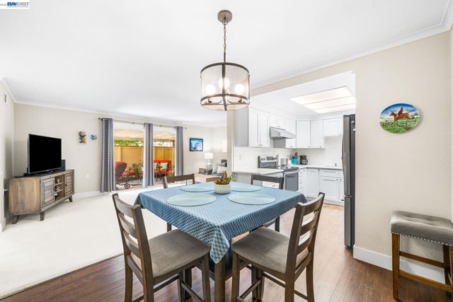1101 Fairlawn Ct 4, Walnut Creek, CA 94595