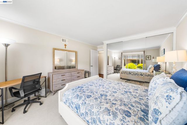 1101 Fairlawn Ct 4, Walnut Creek, CA 94595
