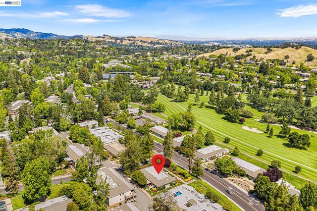 1101 Fairlawn Ct 4, Walnut Creek, CA 94595
