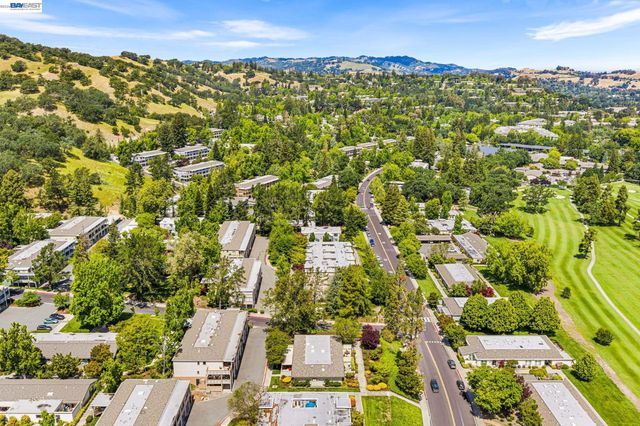 1101 Fairlawn Ct 4, Walnut Creek, CA 94595