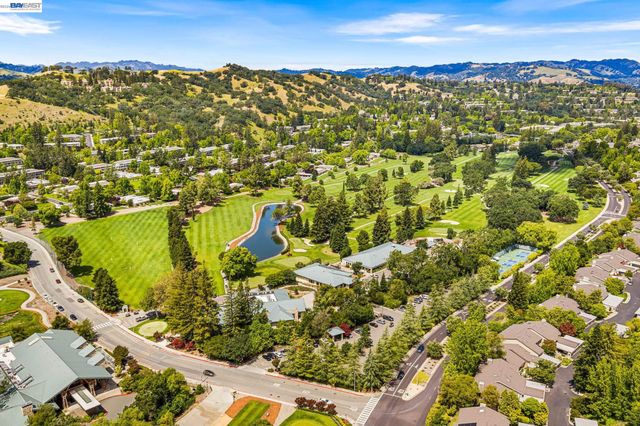 1101 Fairlawn Ct 4, Walnut Creek, CA 94595