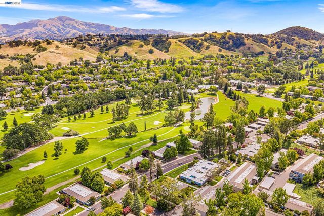 1101 Fairlawn Ct 4, Walnut Creek, CA 94595
