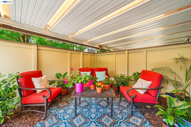 1101 Fairlawn Ct 4, Walnut Creek, CA 94595