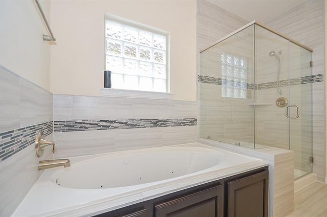 10014 Spring Shadows Park Circle, Houston, TX 77080