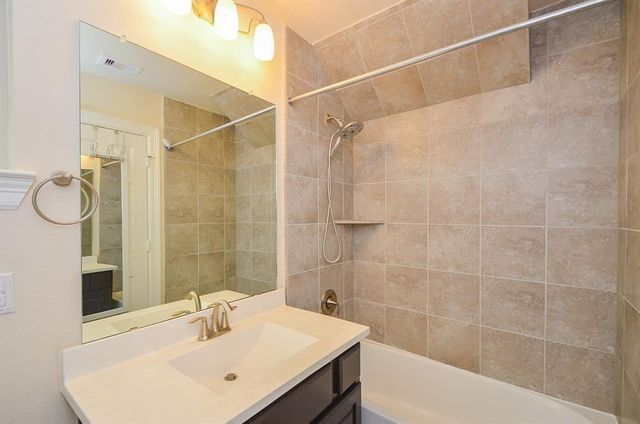 10014 Spring Shadows Park Circle, Houston, TX 77080