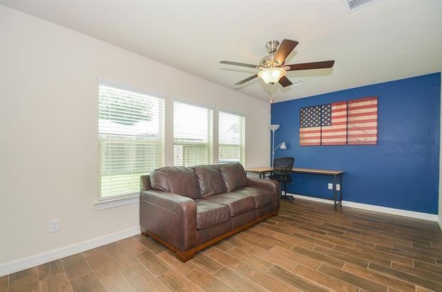 10014 Spring Shadows Park Circle, Houston, TX 77080