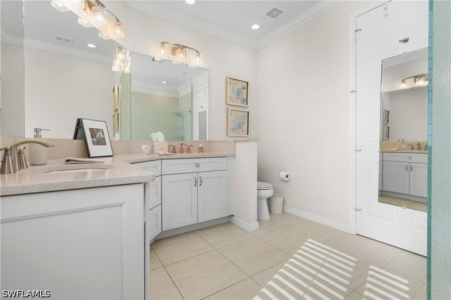 1540 Clermont DR F403, Naples, FL 34109