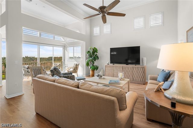 1540 Clermont DR F403, Naples, FL 34109