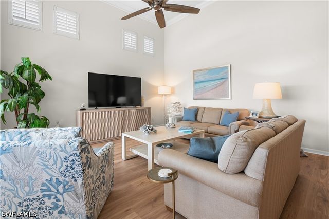 1540 Clermont DR F403, Naples, FL 34109