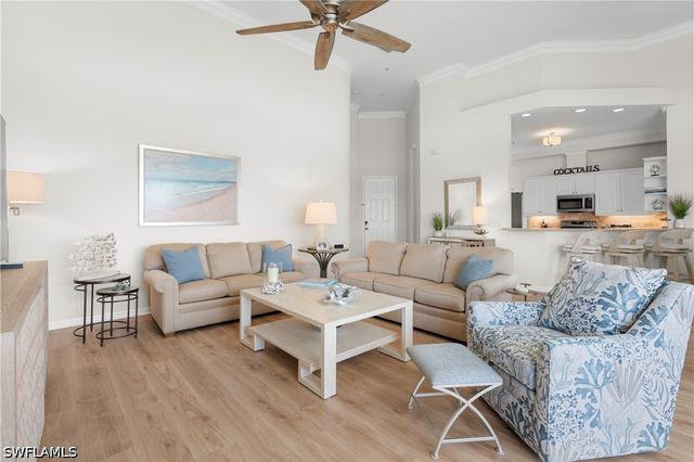 1540 Clermont DR F403, Naples, FL 34109