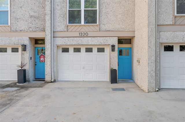 1320 Oak Street, St Simons Island, GA 31522