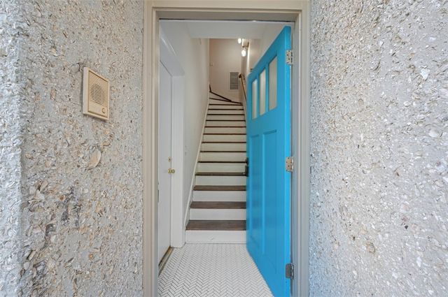 1320 Oak Street, St Simons Island, GA 31522