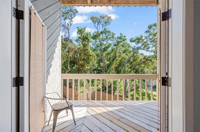 1320 Oak Street, St Simons Island, GA 31522