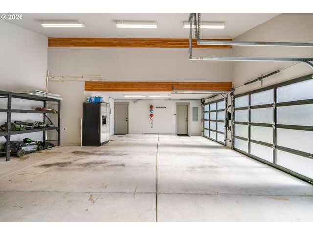 7665 Sw COPEL St, Portland, OR 97225