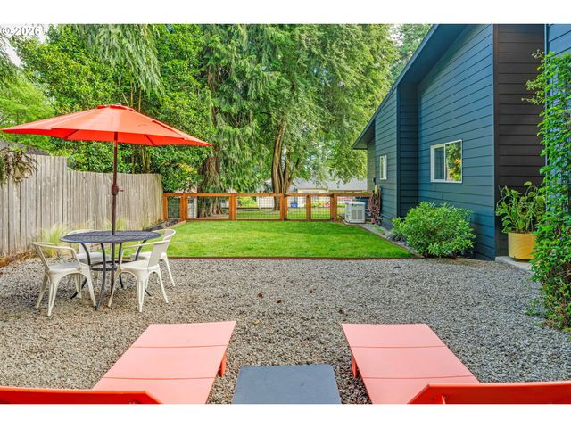 7665 Sw COPEL St, Portland, OR 97225