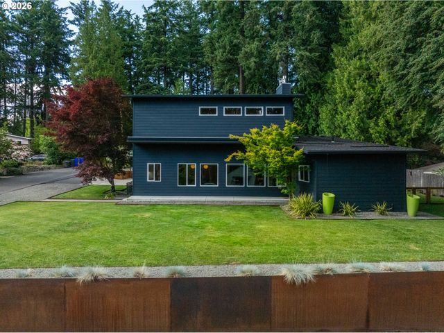 7665 Sw COPEL St, Portland, OR 97225