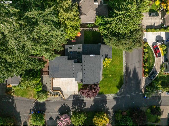 7665 Sw COPEL St, Portland, OR 97225