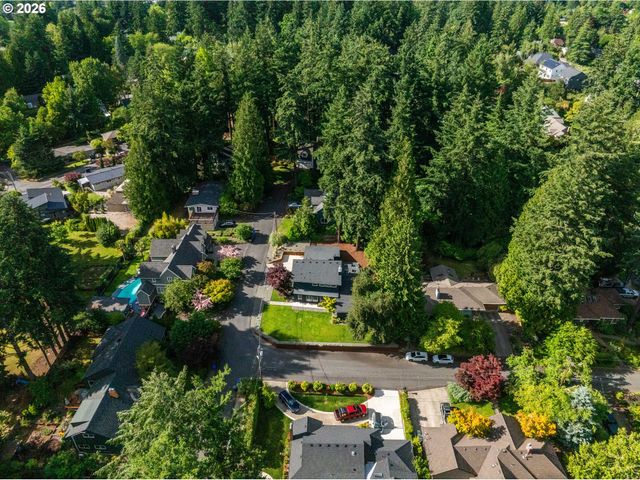 7665 Sw COPEL St, Portland, OR 97225