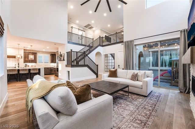 3062 Hushed Sonnet Avenue, Henderson, NV 89044