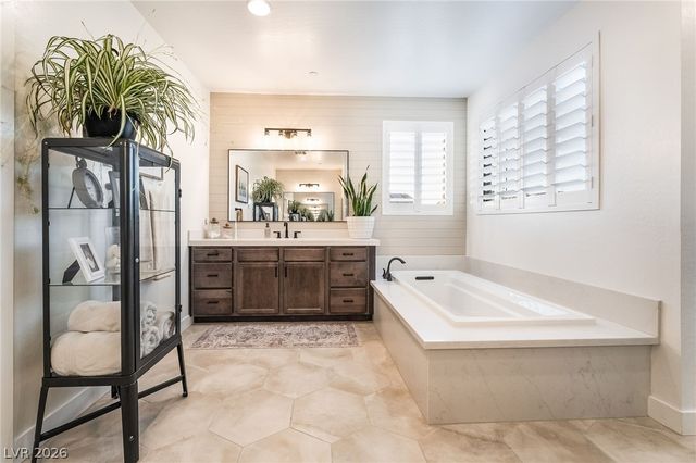 3062 Hushed Sonnet Avenue, Henderson, NV 89044