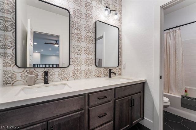 3062 Hushed Sonnet Avenue, Henderson, NV 89044