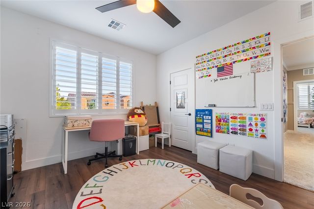 3062 Hushed Sonnet Avenue, Henderson, NV 89044