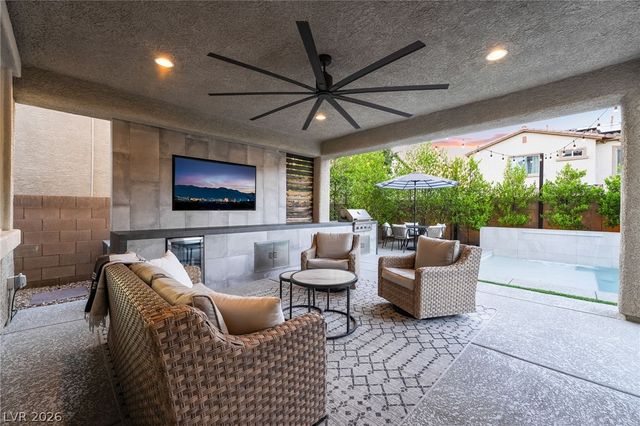 3062 Hushed Sonnet Avenue, Henderson, NV 89044