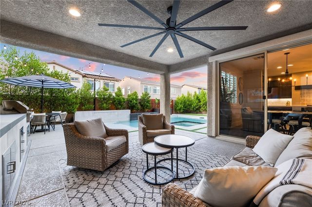 3062 Hushed Sonnet Avenue, Henderson, NV 89044