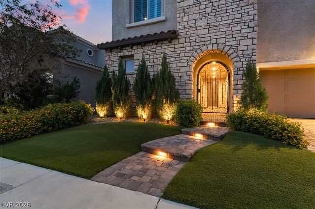3062 Hushed Sonnet Avenue, Henderson, NV 89044