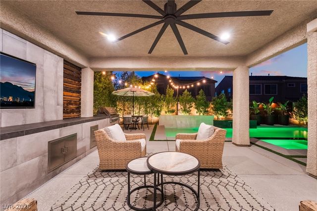 3062 Hushed Sonnet Avenue, Henderson, NV 89044