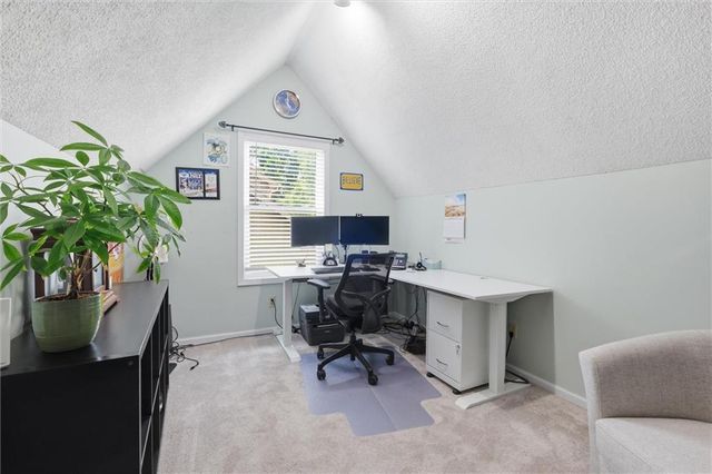 11249 Lakeview Drive, Kansas City, KS 66109
