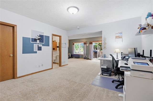 11249 Lakeview Drive, Kansas City, KS 66109