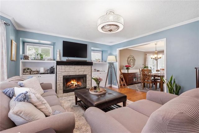 11249 Lakeview Drive, Kansas City, KS 66109