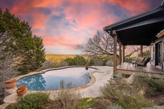 124 Hoskins Trail, Boerne, TX 78006