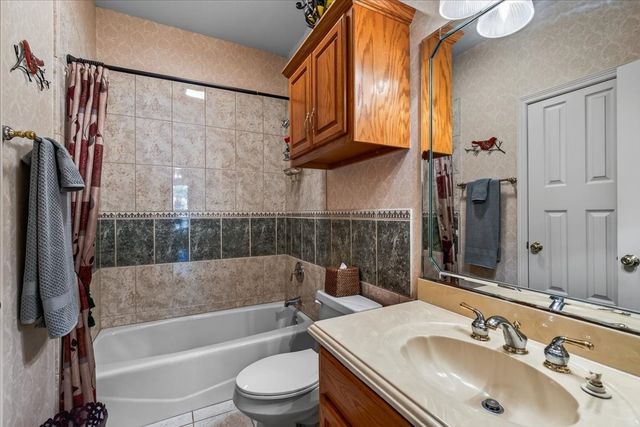 5536 Point Lavista, Malakoff, TX 75148