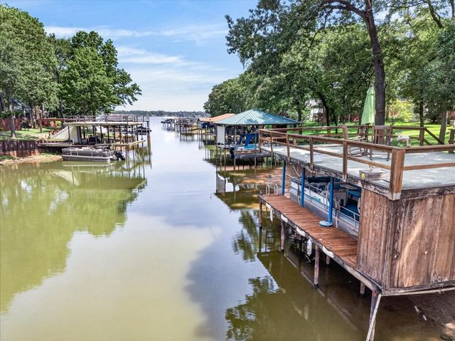 5536 Point Lavista, Malakoff, TX 75148
