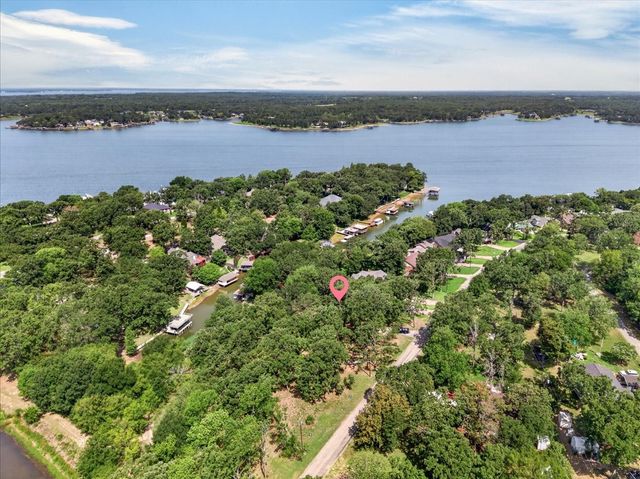 5536 Point Lavista, Malakoff, TX 75148