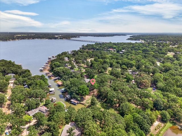 5536 Point Lavista, Malakoff, TX 75148
