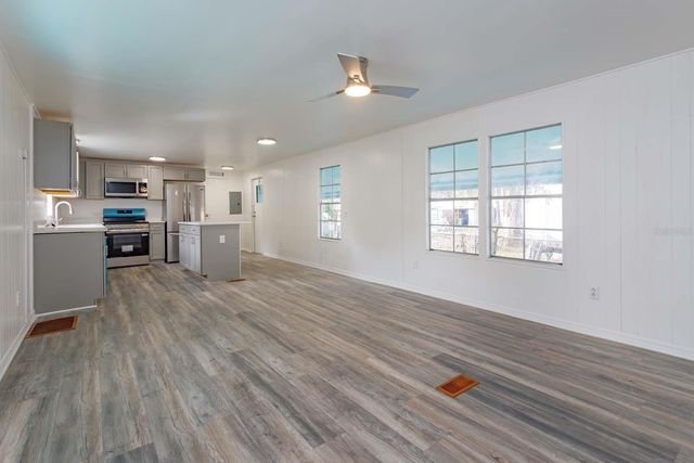 277 W PALM AVENUE, Bushnell, FL 33513