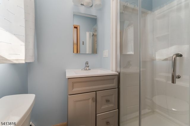 4 Roselle St, Holland Twp., NJ 08848