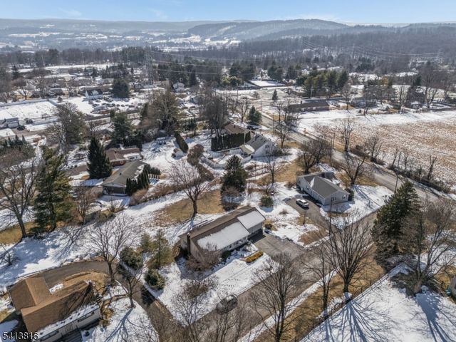 4 Roselle St, Holland Twp., NJ 08848