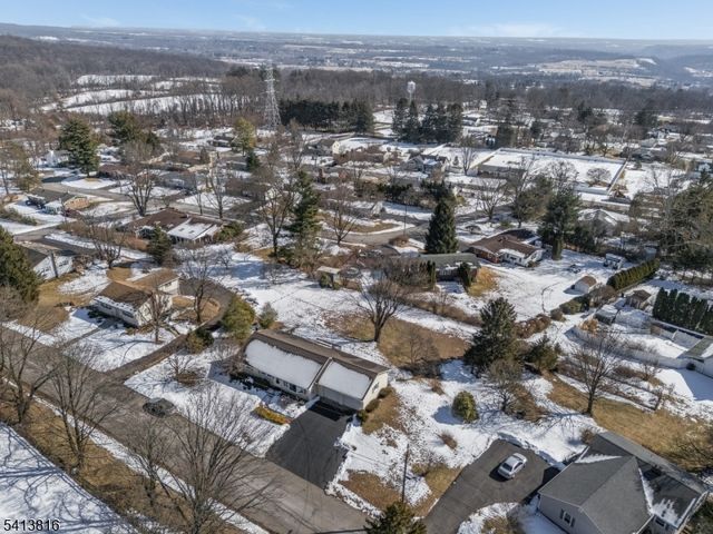 4 Roselle St, Holland Twp., NJ 08848