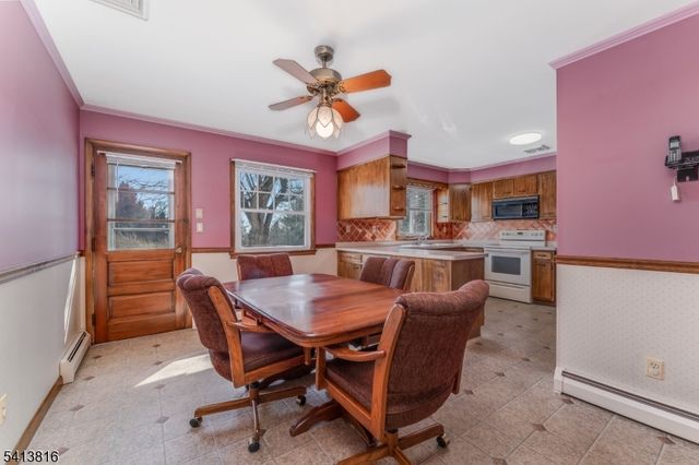 4 Roselle St, Holland Twp., NJ 08848