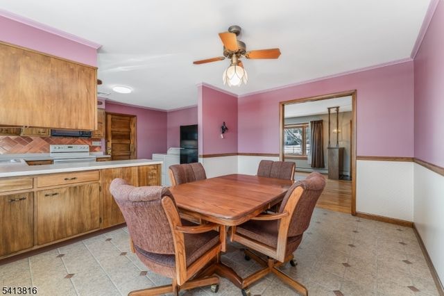 4 Roselle St, Holland Twp., NJ 08848